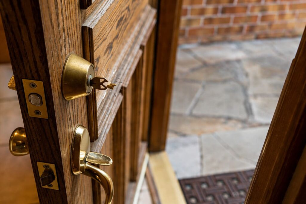 Cómo saber si tu puerta blindada ya no protege como antes